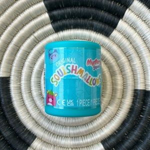 Squishmallows Mystery Squad Capsule - Legendary (Blue)